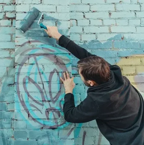 cleaning_graffit(1) - Copy